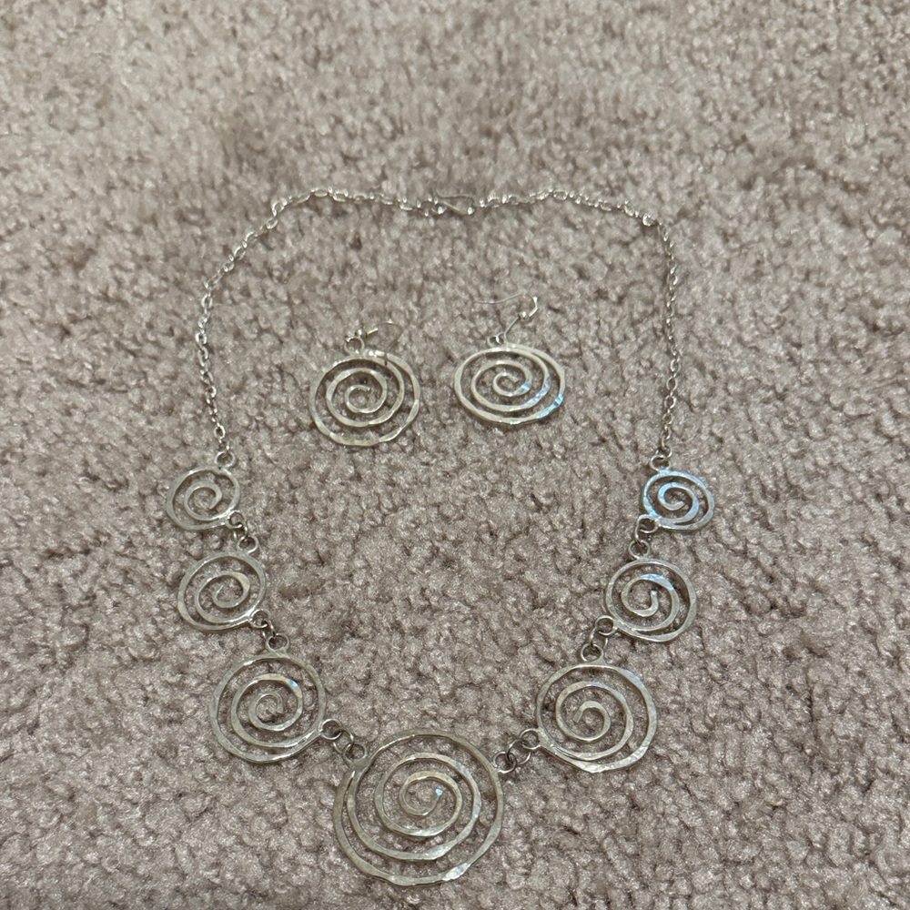 Chic Silver Swirl Necklace and Earring Set - Picture 2 of 2